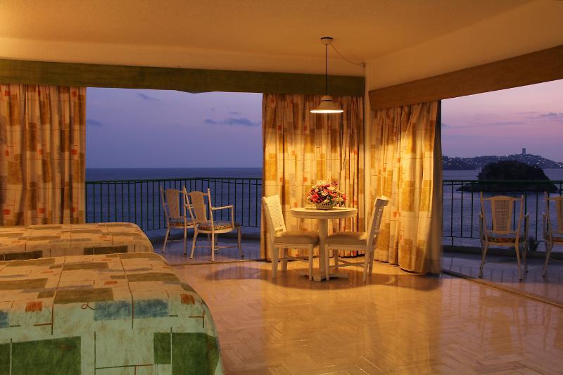Hotel Acapulco Tortuga Екстериор снимка